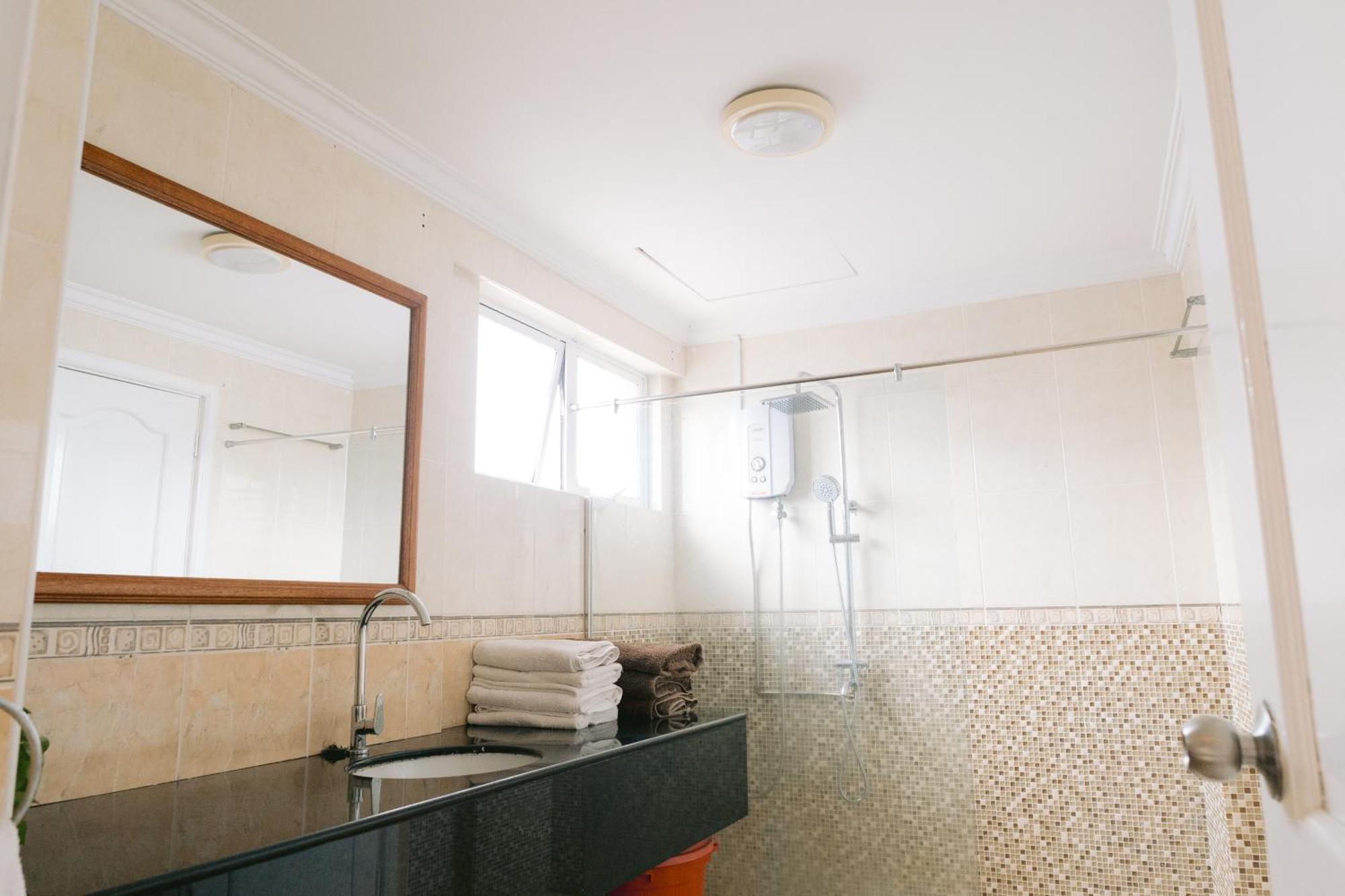 Petronella Luxury Penthouse Marina Court Kota Kinabalu